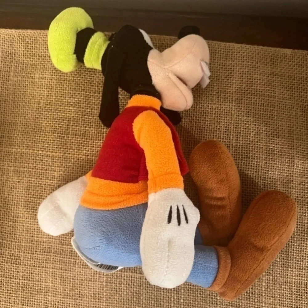 Disney stuffed animals. The lion king Mufasa. Goofy. - Picture 4 of 7
